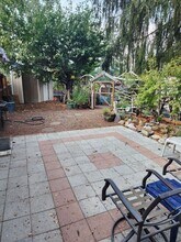 400 N 9th St in Philomath, OR - Foto de edificio - Building Photo