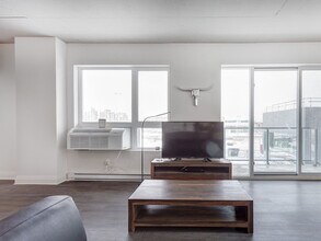 3075 Promenade du Quartier-Saint-Martin in Laval, QC - Building Photo - Building Photo