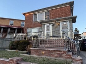 166-19 25th Ave in Queens, NY - Building Photo