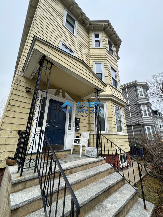 38 Cherry St, Unit 1