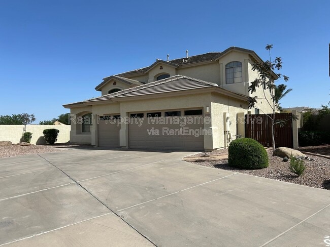 9707 S 45th Ave in Phoenix, AZ - Building Photo - Building Photo