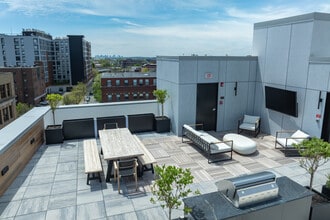 The Oxford Lynn in Lynn, MA - Foto de edificio - Building Photo