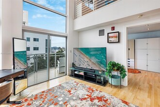 7728 Collins Ave, Unit # 16 in Miami, FL - Building Photo - Building Photo