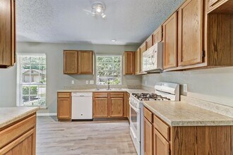 7750 Springville Dr in Houston, TX - Building Photo - Building Photo