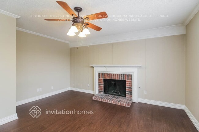 411 Merritt St, Unit 8304 in Grand Prairie, TX - Building Photo - Building Photo