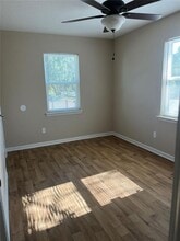 500 W Ward St in Decatur, TX - Building Photo - Building Photo