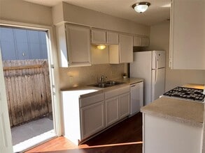 10308 Little Pebble Dr in Austin, TX - Building Photo - Building Photo