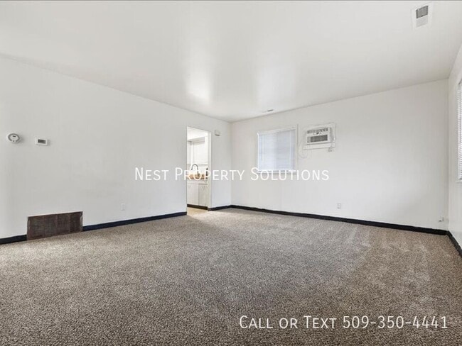 1213 Vandenburg Ave in Moses Lake, WA - Building Photo - Building Photo