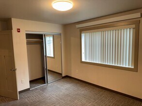 922 Charles St in La crosse, WI - Building Photo - Building Photo