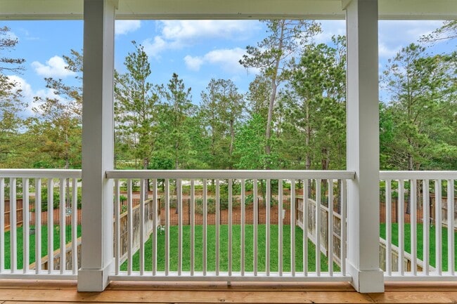 property at 62 Dobbs View Ln
