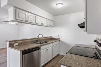 13266 Foothill Blvd in Los Angeles, CA - Building Photo - Building Photo