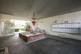 400 E Live Oak St in San Gabriel, CA - Building Photo - Building Photo