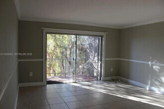 9441 SW 76th St in Miami, FL - Building Photo - Building Photo