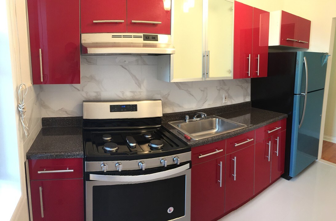 1703 E 14th St in Brooklyn, NY - Building Photo
