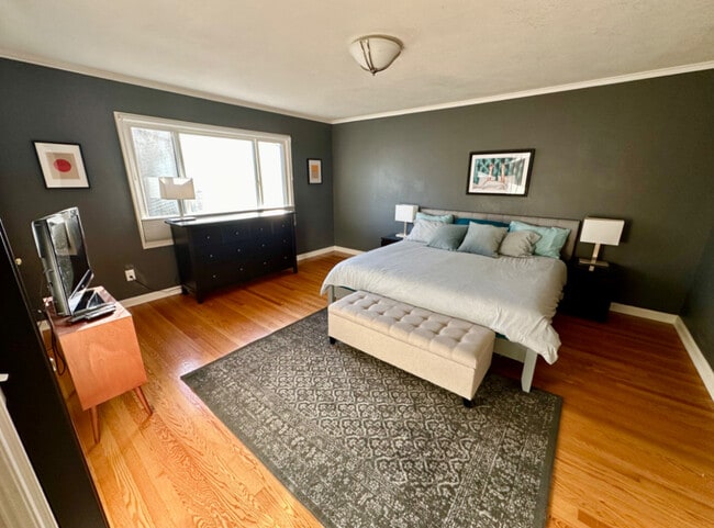 605 SW Moss St in Portland, OR - Building Photo - Building Photo