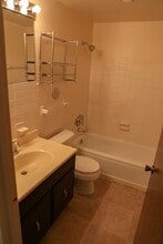 5171 Green Trace Ln in St. Louis, MO - Foto de edificio - Building Photo