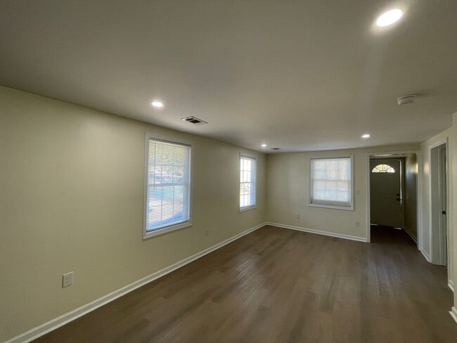 203 17th St in Tybee Island, GA - Building Photo - Building Photo