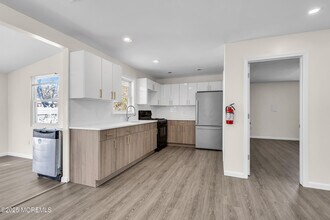 140 Main Bayway in Toms River, NJ - Building Photo - Building Photo