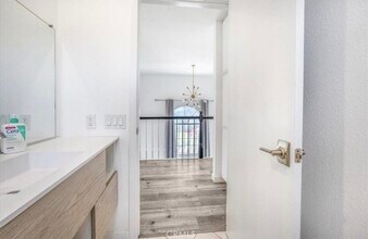 2481 S Bundy Dr in Los Angeles, CA - Building Photo - Building Photo