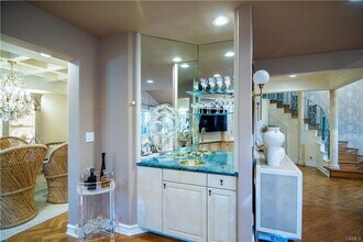 5770 E Lucia Walk in Long Beach, CA - Building Photo - Building Photo