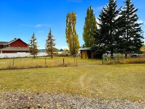 1083 Whitefish Stage Rd in Kalispell, MT - Building Photo - Building Photo