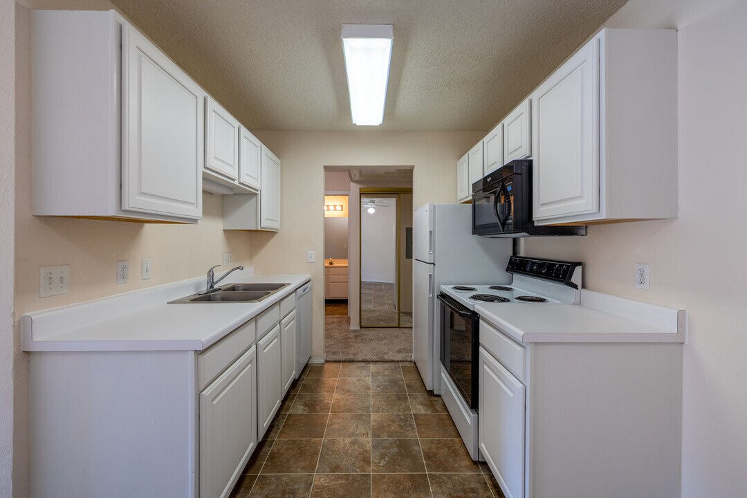 SOUTH POINTE in Sioux Falls, SD - Building Photo