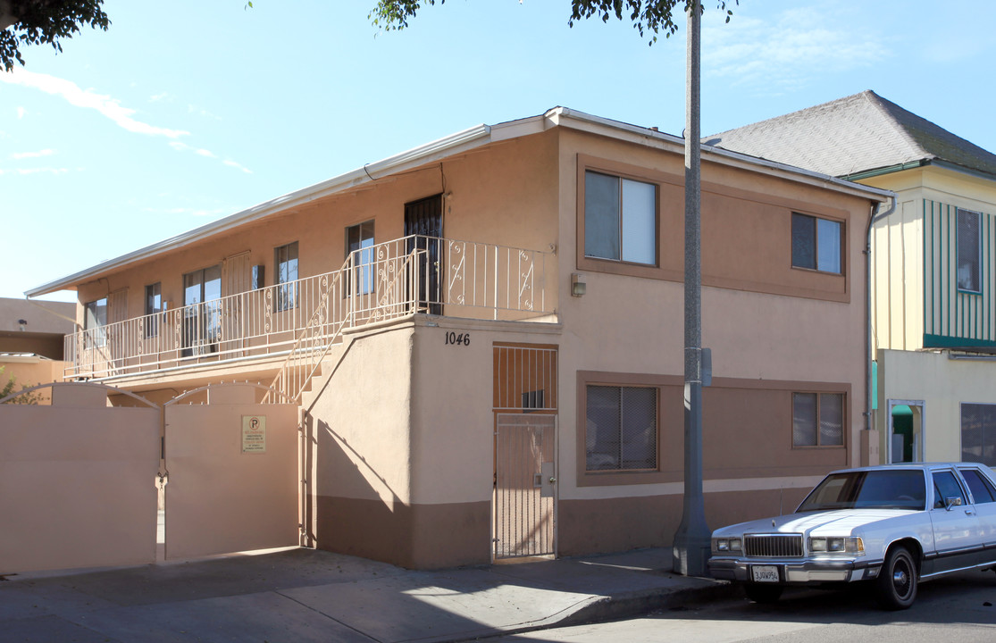 1046-1048 E 7th in Long Beach, CA - Building Photo