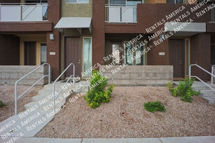 6745 N 93RD Ave in Glendale, AZ - Building Photo