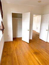 803 7th St NE, Unit 4 in Washington, DC - Foto de edificio - Building Photo