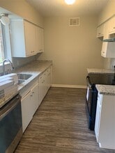 308 Circle Dr in Wharton, TX - Building Photo - Building Photo