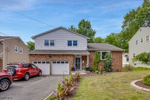 20 Haller Rd in West Orange, NJ - Building Photo
