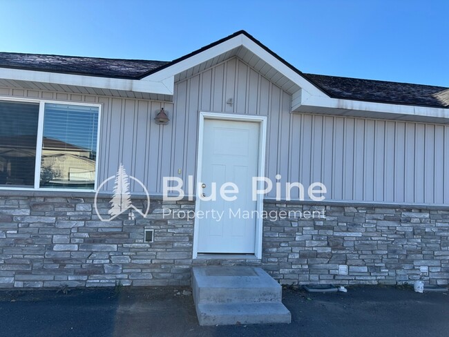 property at 160 Opal Ct