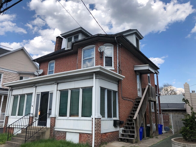 232 S 3rd St, Unit frnt