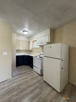 414 E Dunn Ave in Killeen, TX - Building Photo