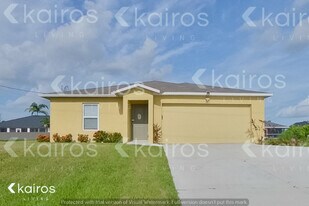 1835 Nelson Rd N in Cape Coral, FL - Building Photo