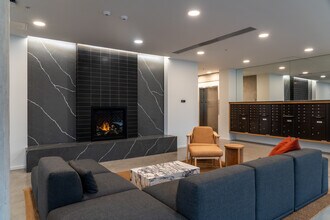 Rothko in Portland, OR - Foto de edificio - Interior Photo