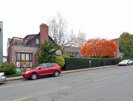 Canterbury Court Apartments