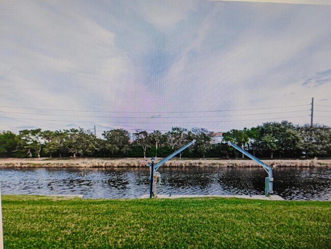1010 SW 15th St in Boynton Beach, FL - Building Photo - Building Photo