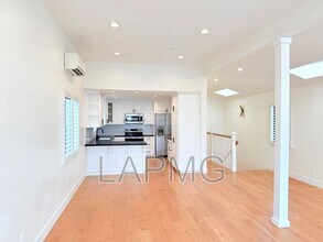1737 Steinhart Ave in Redondo Beach, CA - Building Photo - Building Photo