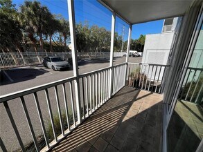 2650 Coconut Bay Ln, Unit 513 in Sarasota, FL - Building Photo - Building Photo