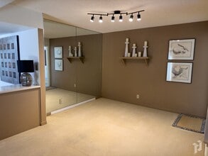 5 Alameda Park Cir in Chico, CA - Building Photo - Building Photo