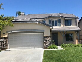 42758 Camelot Rd in Temecula, CA - Building Photo