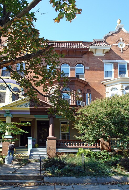 2814 Saint Paul St in Baltimore, MD - Foto de edificio