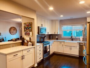 14505 Shadywood Dr in Plymouth, MI - Building Photo - Building Photo