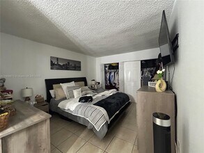 19781 SW 114th Ave in Miami, FL - Building Photo - Building Photo