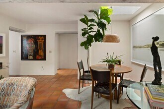 303 Calle Loma Norte in Santa Fe, NM - Building Photo - Building Photo