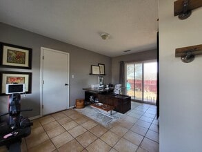 1401 N Orange St in Fredericksburg, TX - Building Photo - Building Photo