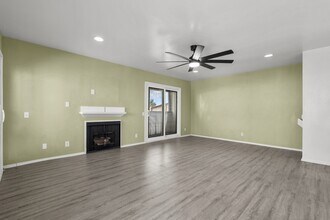9346 N Van Nuys Blvd W in Los Angeles, CA - Building Photo - Building Photo
