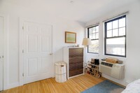 241 River St, Unit 6 in Cambridge, MA - Building Photo - Building Photo