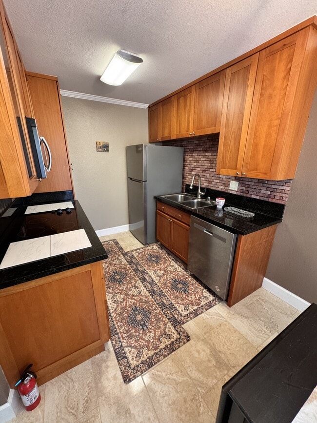 property at 8512 Via Mallorca